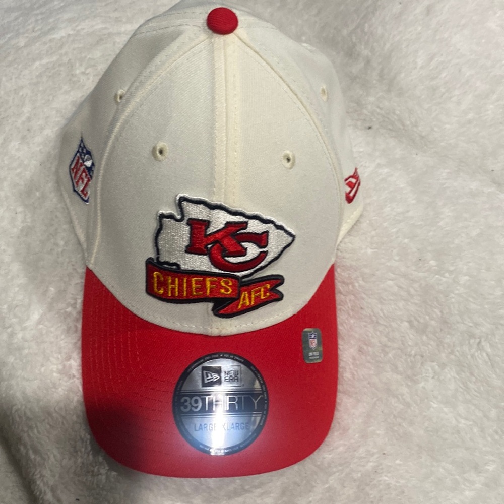 🆕🏈Kansas City Chiefs  New Era 39Thirty Hat Size Large/X-Large